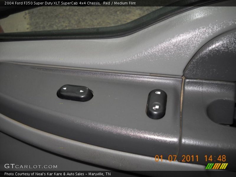 Red / Medium Flint 2004 Ford F350 Super Duty XLT SuperCab 4x4 Chassis