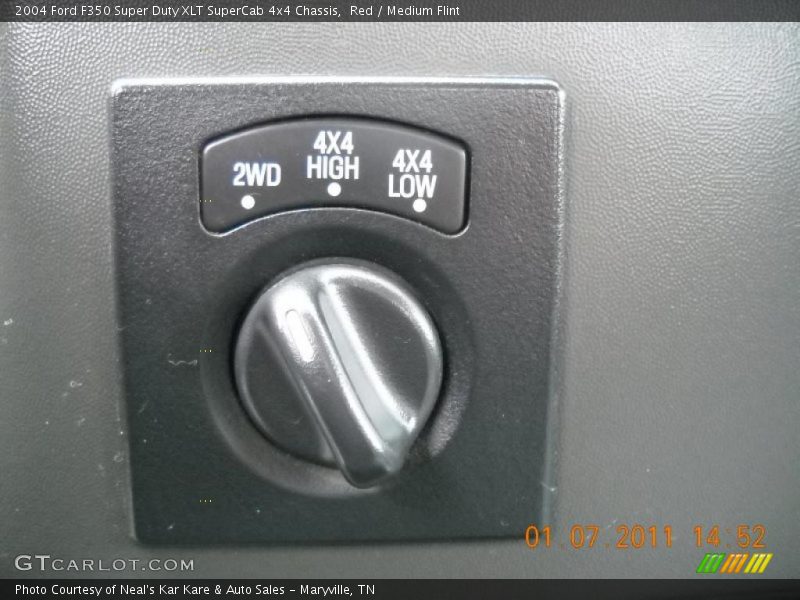 Red / Medium Flint 2004 Ford F350 Super Duty XLT SuperCab 4x4 Chassis