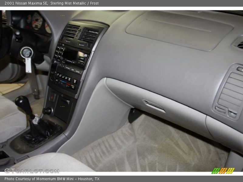 Sterling Mist Metallic / Frost 2001 Nissan Maxima SE
