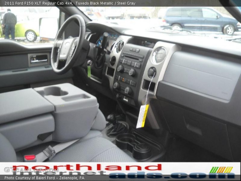 Tuxedo Black Metallic / Steel Gray 2011 Ford F150 XLT Regular Cab 4x4