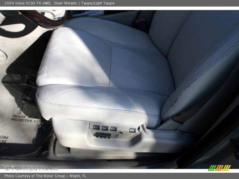 Silver Metallic / Taupe/Light Taupe 2004 Volvo XC90 T6 AWD