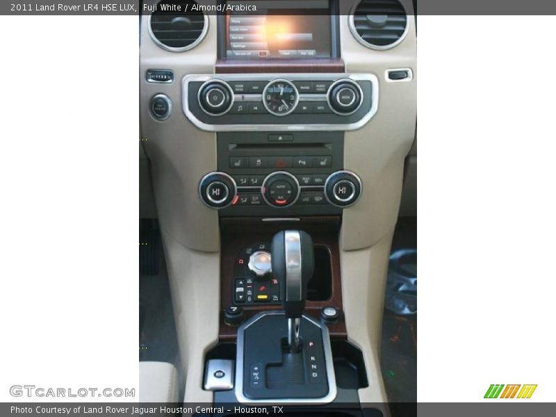 Fuji White / Almond/Arabica 2011 Land Rover LR4 HSE LUX