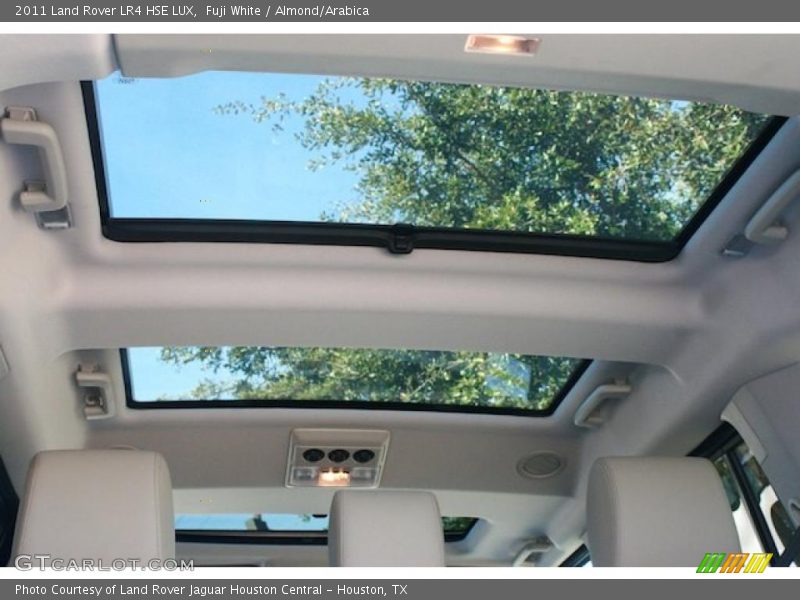 Sunroof of 2011 LR4 HSE LUX