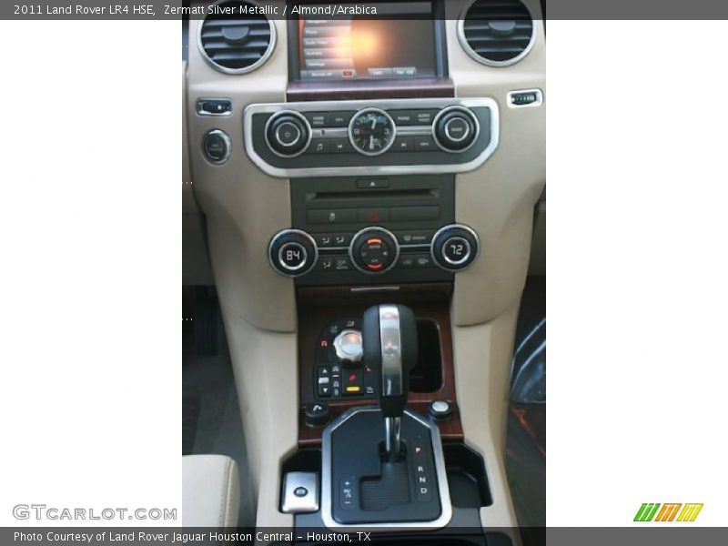 Zermatt Silver Metallic / Almond/Arabica 2011 Land Rover LR4 HSE