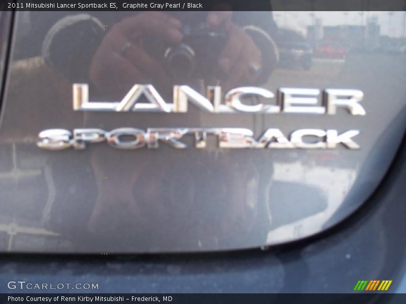  2011 Lancer Sportback ES Logo