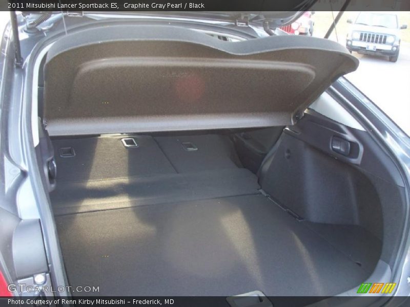  2011 Lancer Sportback ES Trunk
