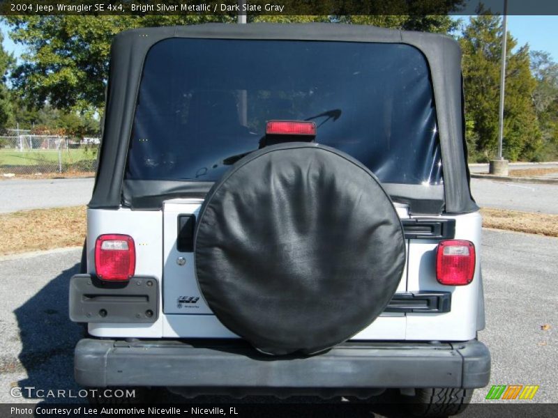 Bright Silver Metallic / Dark Slate Gray 2004 Jeep Wrangler SE 4x4