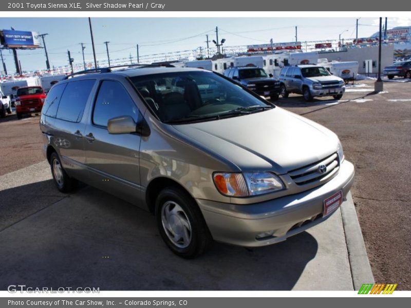 Silver Shadow Pearl / Gray 2001 Toyota Sienna XLE