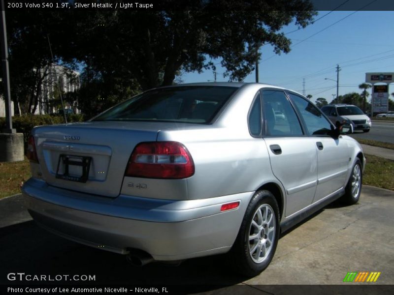 Silver Metallic / Light Taupe 2003 Volvo S40 1.9T