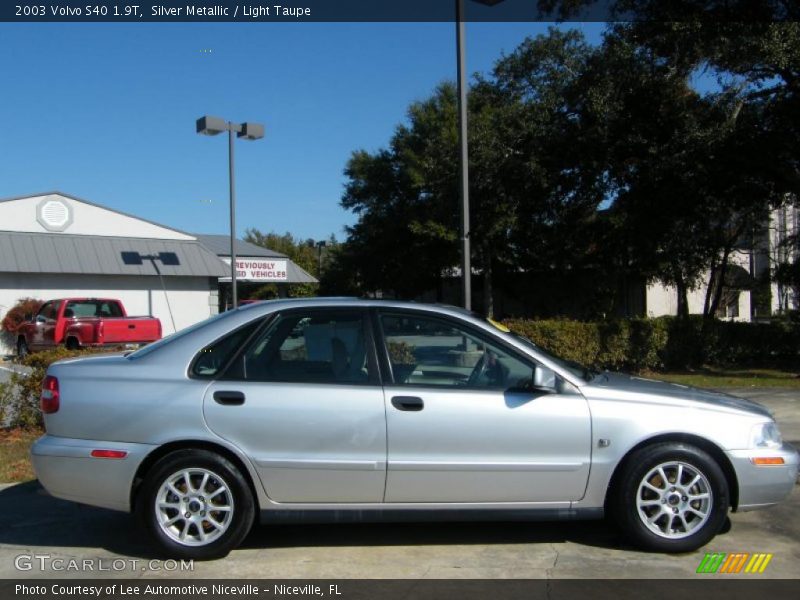 Silver Metallic / Light Taupe 2003 Volvo S40 1.9T