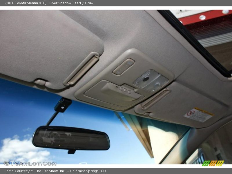 Silver Shadow Pearl / Gray 2001 Toyota Sienna XLE