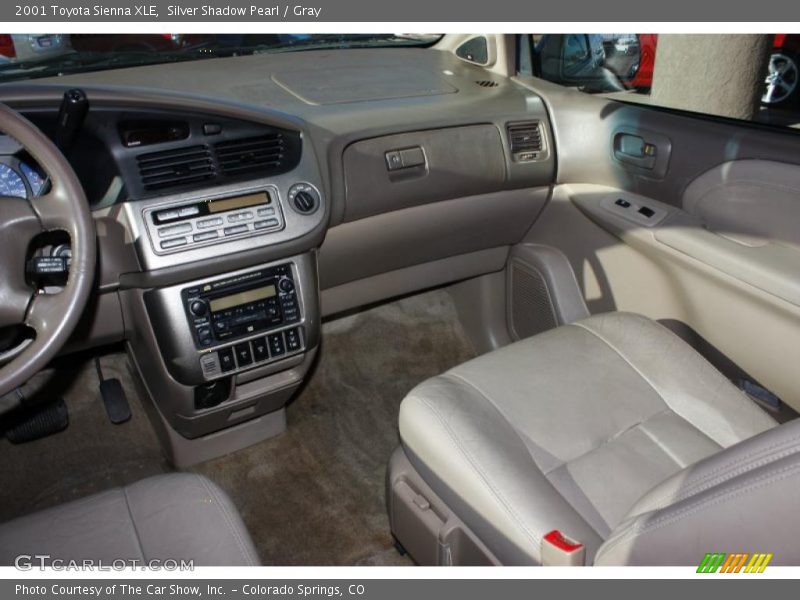 Silver Shadow Pearl / Gray 2001 Toyota Sienna XLE
