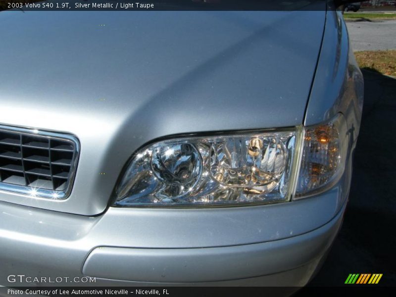 Silver Metallic / Light Taupe 2003 Volvo S40 1.9T