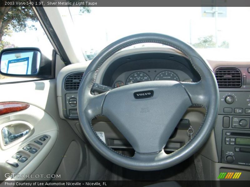 Silver Metallic / Light Taupe 2003 Volvo S40 1.9T