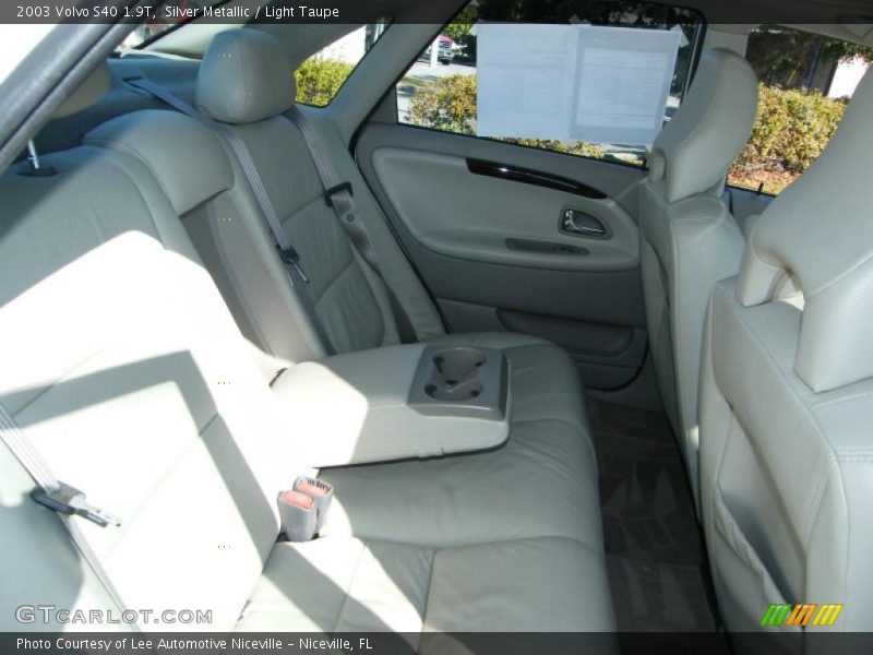 Silver Metallic / Light Taupe 2003 Volvo S40 1.9T