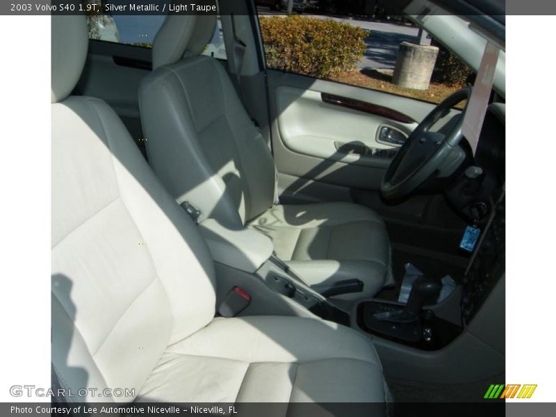 Silver Metallic / Light Taupe 2003 Volvo S40 1.9T