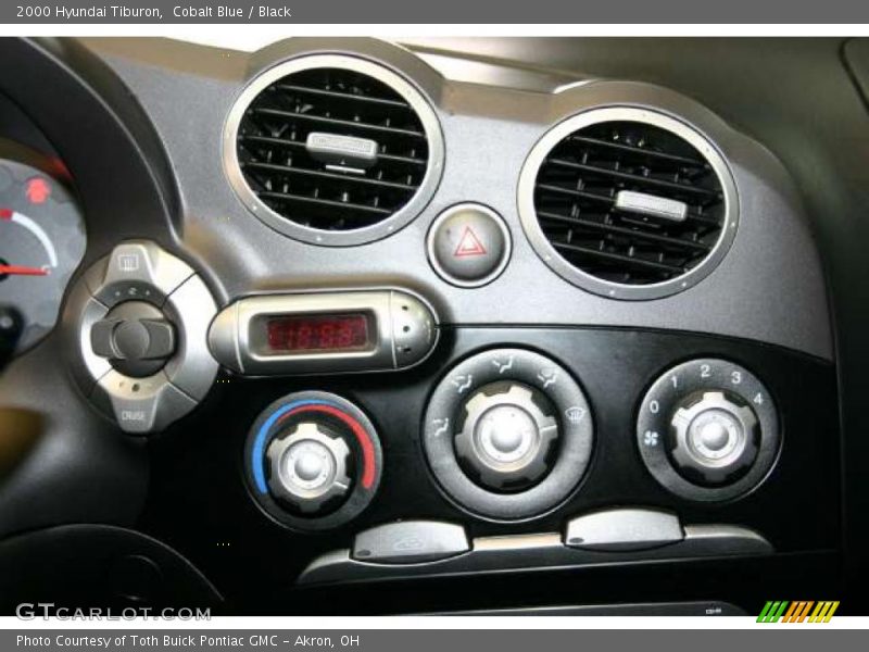 Cobalt Blue / Black 2000 Hyundai Tiburon