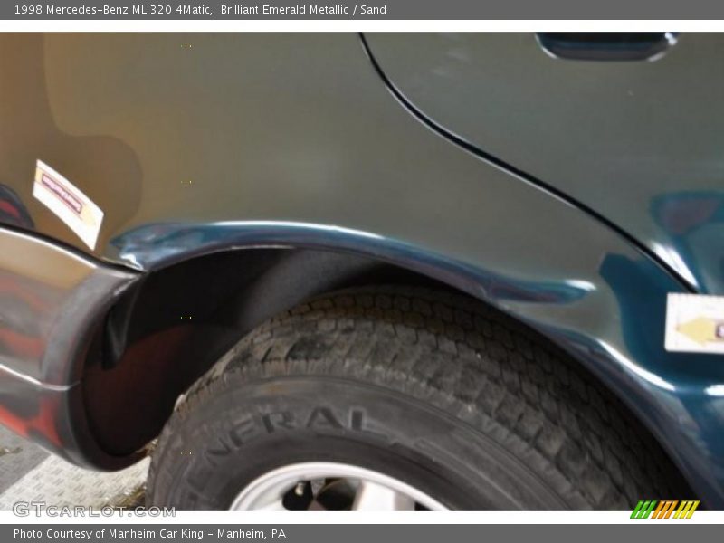 Brilliant Emerald Metallic / Sand 1998 Mercedes-Benz ML 320 4Matic