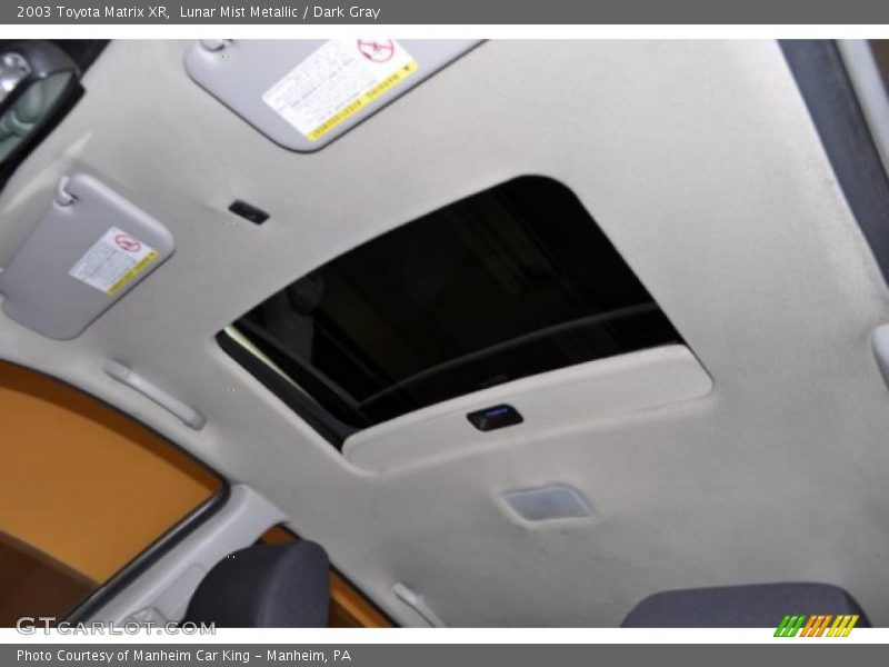 Lunar Mist Metallic / Dark Gray 2003 Toyota Matrix XR