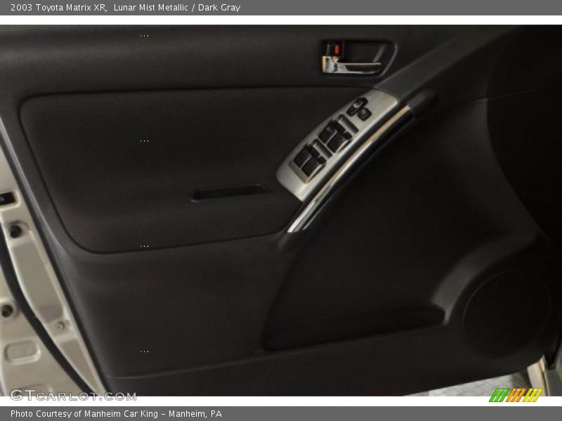 Lunar Mist Metallic / Dark Gray 2003 Toyota Matrix XR