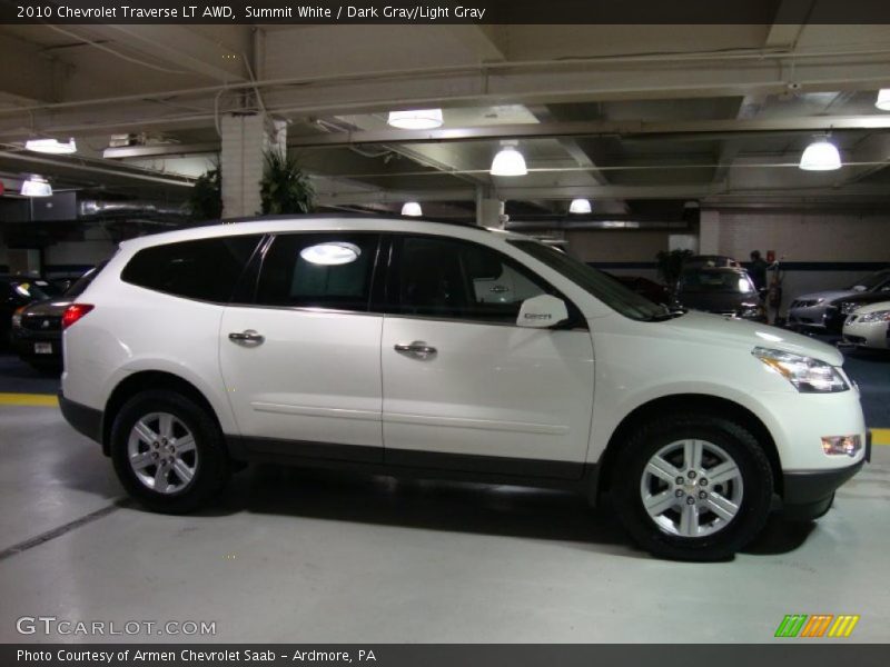 Summit White / Dark Gray/Light Gray 2010 Chevrolet Traverse LT AWD