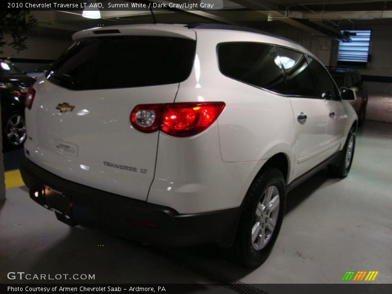 Summit White / Dark Gray/Light Gray 2010 Chevrolet Traverse LT AWD