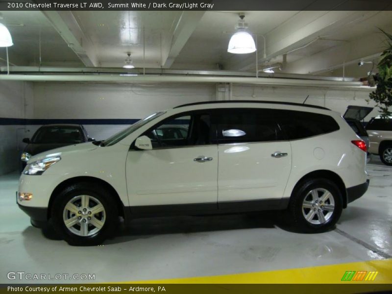 Summit White / Dark Gray/Light Gray 2010 Chevrolet Traverse LT AWD