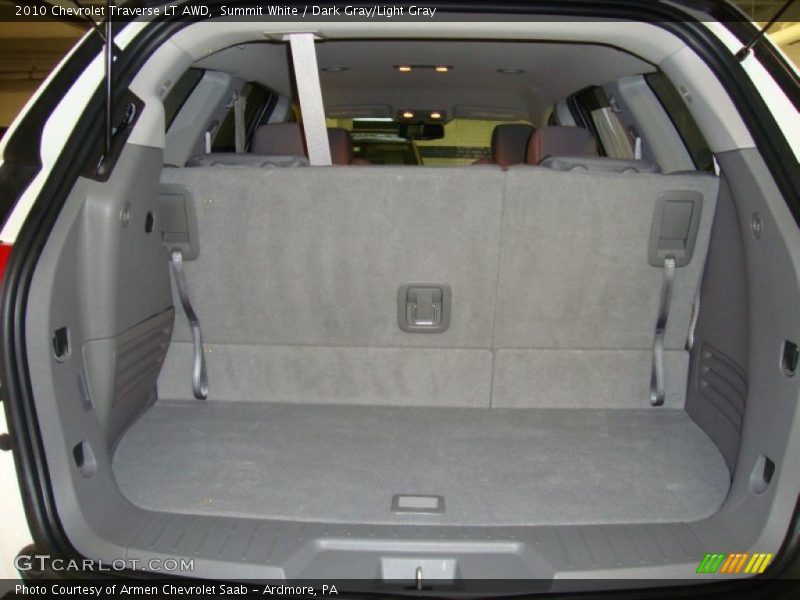 Summit White / Dark Gray/Light Gray 2010 Chevrolet Traverse LT AWD