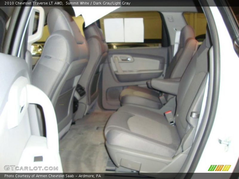 Summit White / Dark Gray/Light Gray 2010 Chevrolet Traverse LT AWD