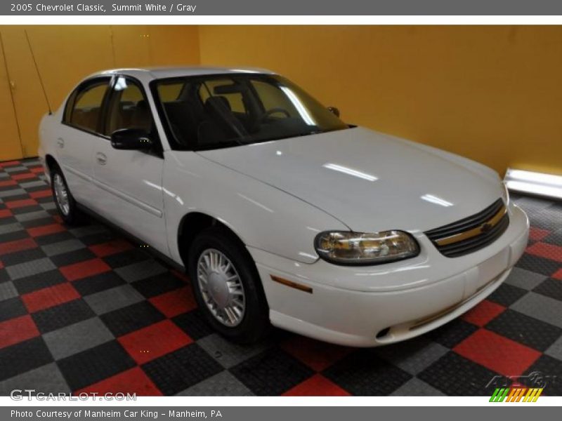 Summit White / Gray 2005 Chevrolet Classic
