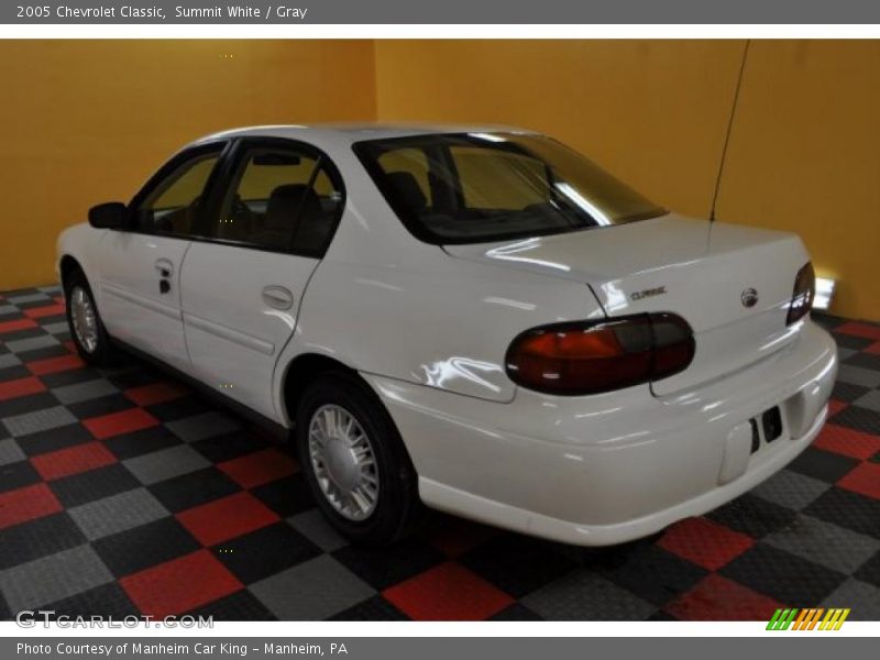 Summit White / Gray 2005 Chevrolet Classic