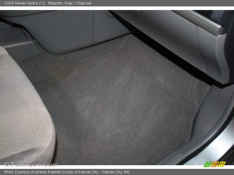 Magnetic Gray / Charcoal 2009 Nissan Sentra 2.0