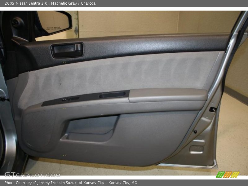 Magnetic Gray / Charcoal 2009 Nissan Sentra 2.0