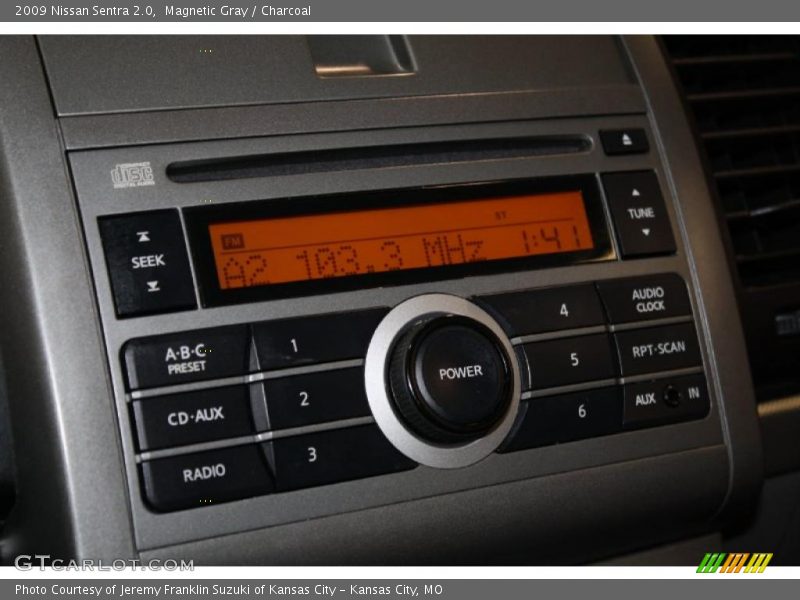 Magnetic Gray / Charcoal 2009 Nissan Sentra 2.0
