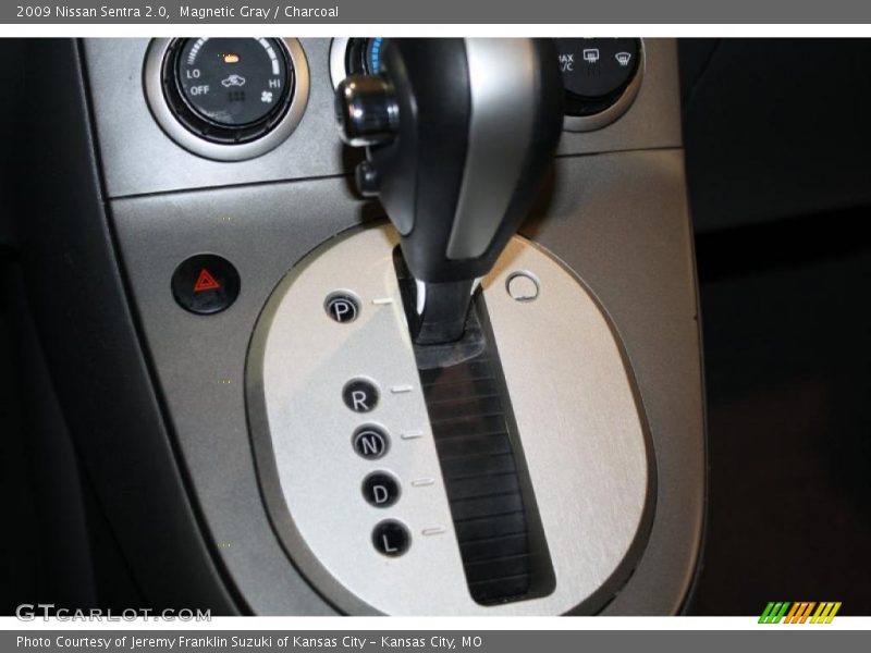 Magnetic Gray / Charcoal 2009 Nissan Sentra 2.0