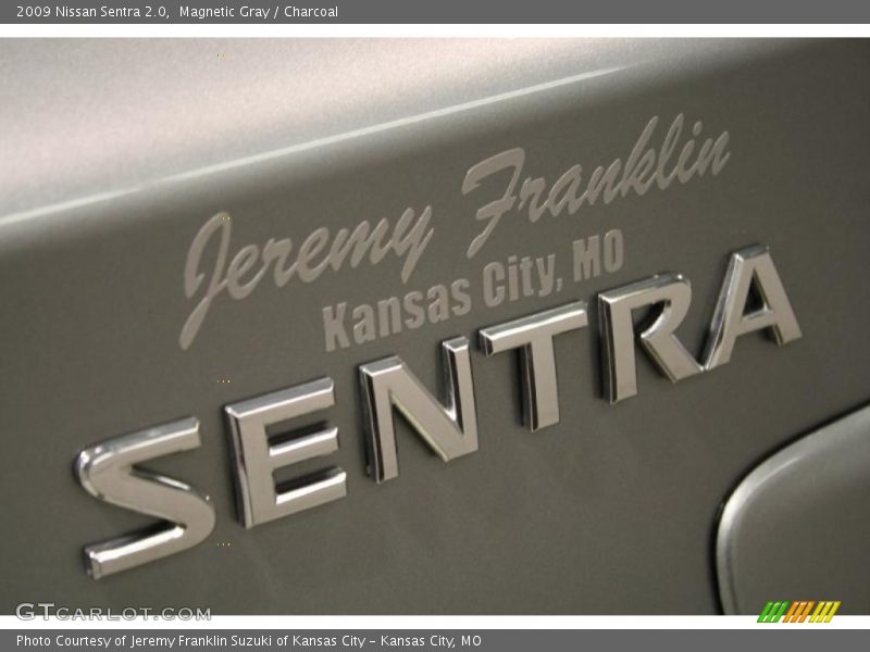 Magnetic Gray / Charcoal 2009 Nissan Sentra 2.0