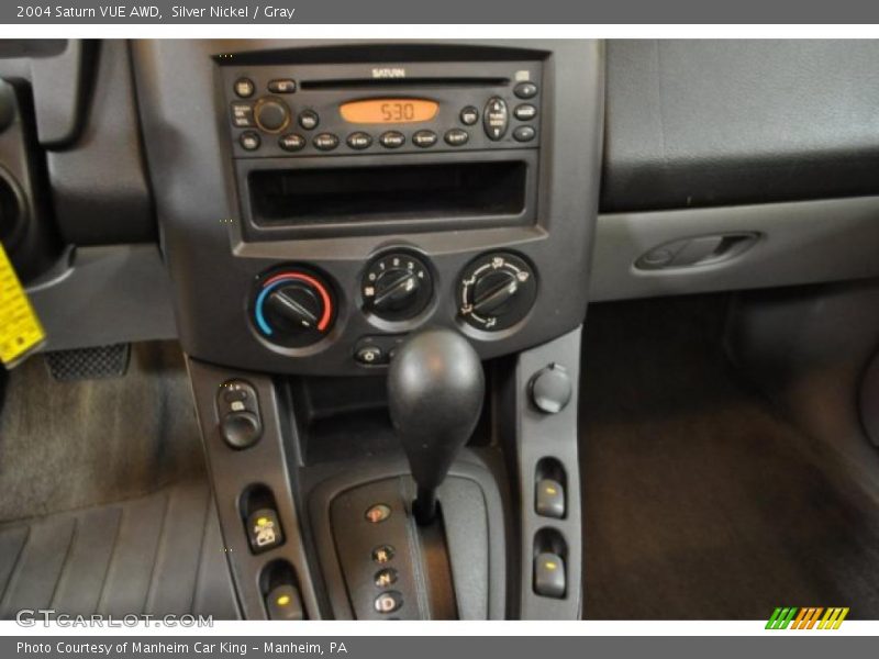 Silver Nickel / Gray 2004 Saturn VUE AWD