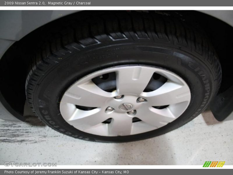 Magnetic Gray / Charcoal 2009 Nissan Sentra 2.0