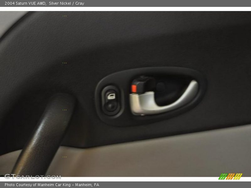 Silver Nickel / Gray 2004 Saturn VUE AWD