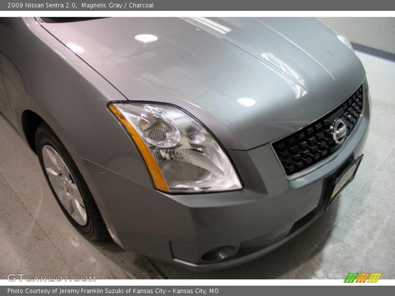 Magnetic Gray / Charcoal 2009 Nissan Sentra 2.0