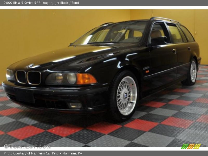 Jet Black / Sand 2000 BMW 5 Series 528i Wagon