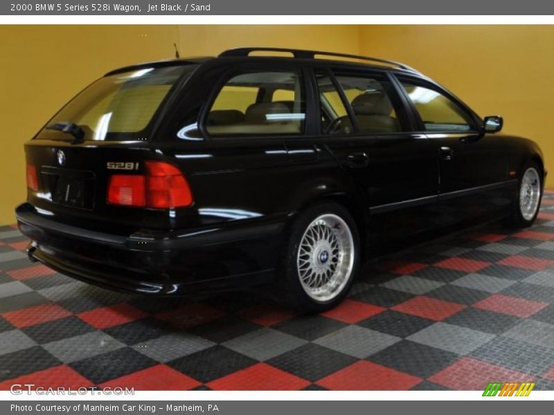 Jet Black / Sand 2000 BMW 5 Series 528i Wagon