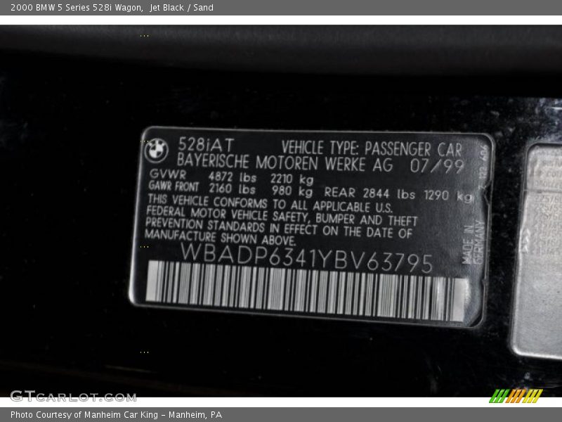 Jet Black / Sand 2000 BMW 5 Series 528i Wagon