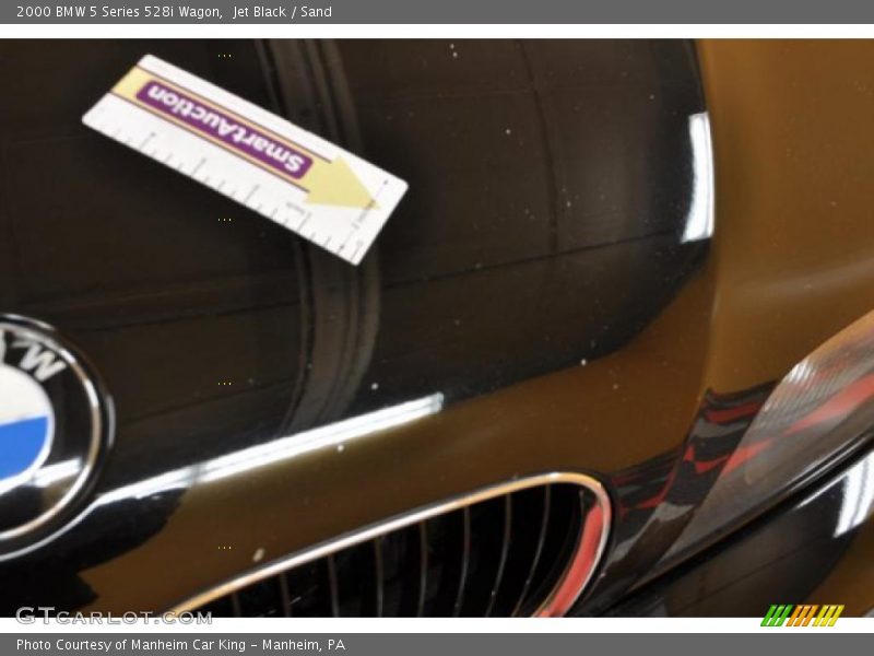 Jet Black / Sand 2000 BMW 5 Series 528i Wagon