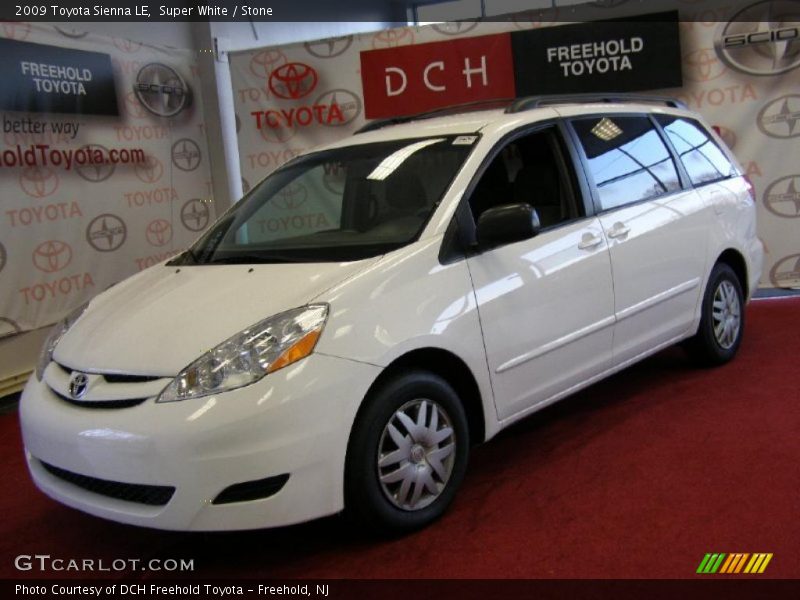 Super White / Stone 2009 Toyota Sienna LE
