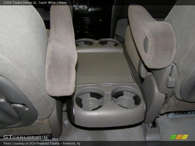 Super White / Stone 2009 Toyota Sienna LE
