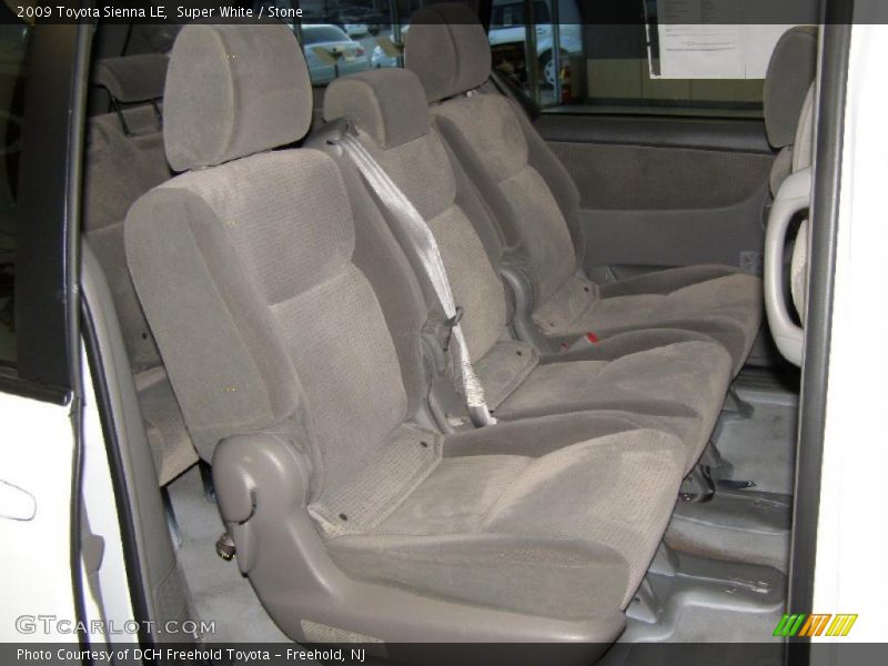 Super White / Stone 2009 Toyota Sienna LE
