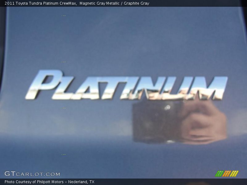  2011 Tundra Platinum CrewMax Logo
