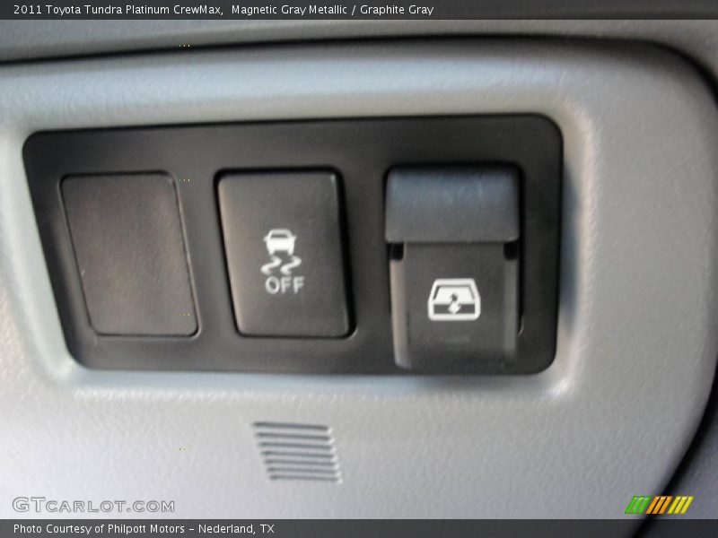 Magnetic Gray Metallic / Graphite Gray 2011 Toyota Tundra Platinum CrewMax