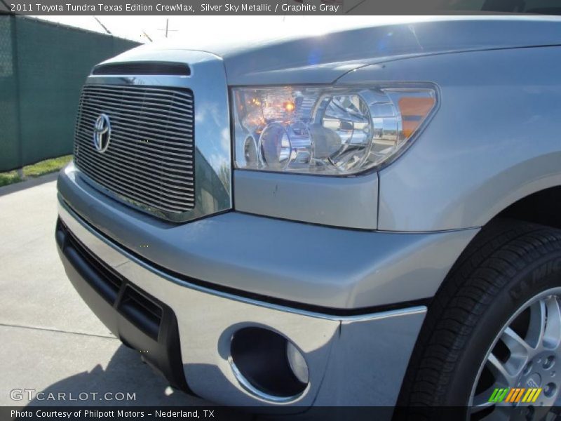 Silver Sky Metallic / Graphite Gray 2011 Toyota Tundra Texas Edition CrewMax